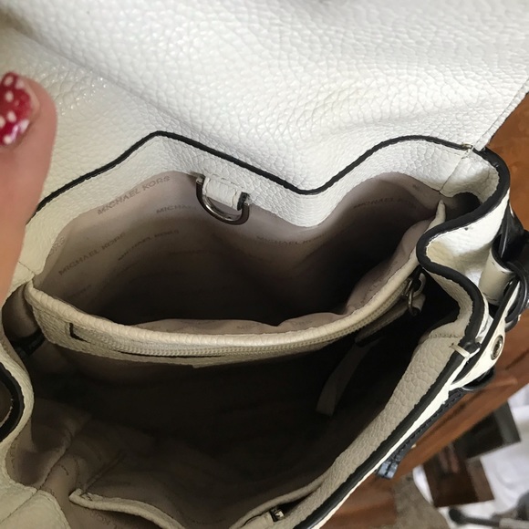 Michael Kors Flower black and white backpack